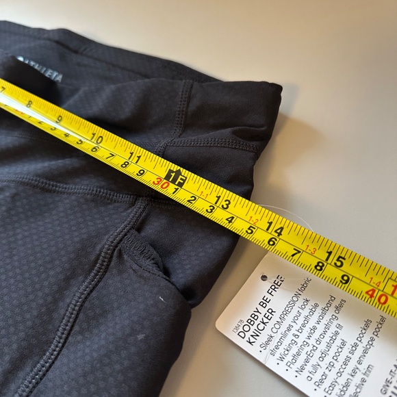 NWT Athleta Dobby Be Free Knicker Capri Leggings | Size XS - Picture 9 of 11